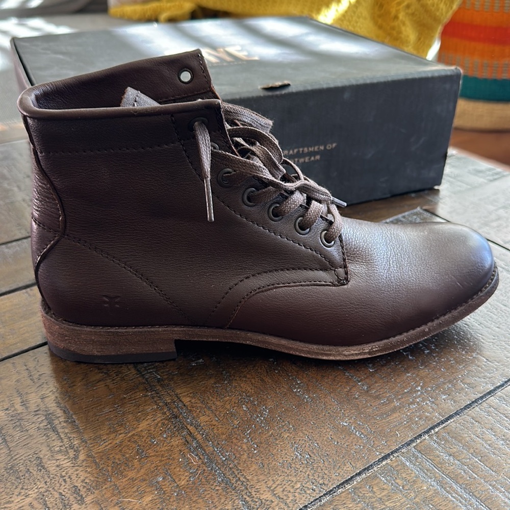 Frye Leather Tyler Lace Up Boots - New In Box